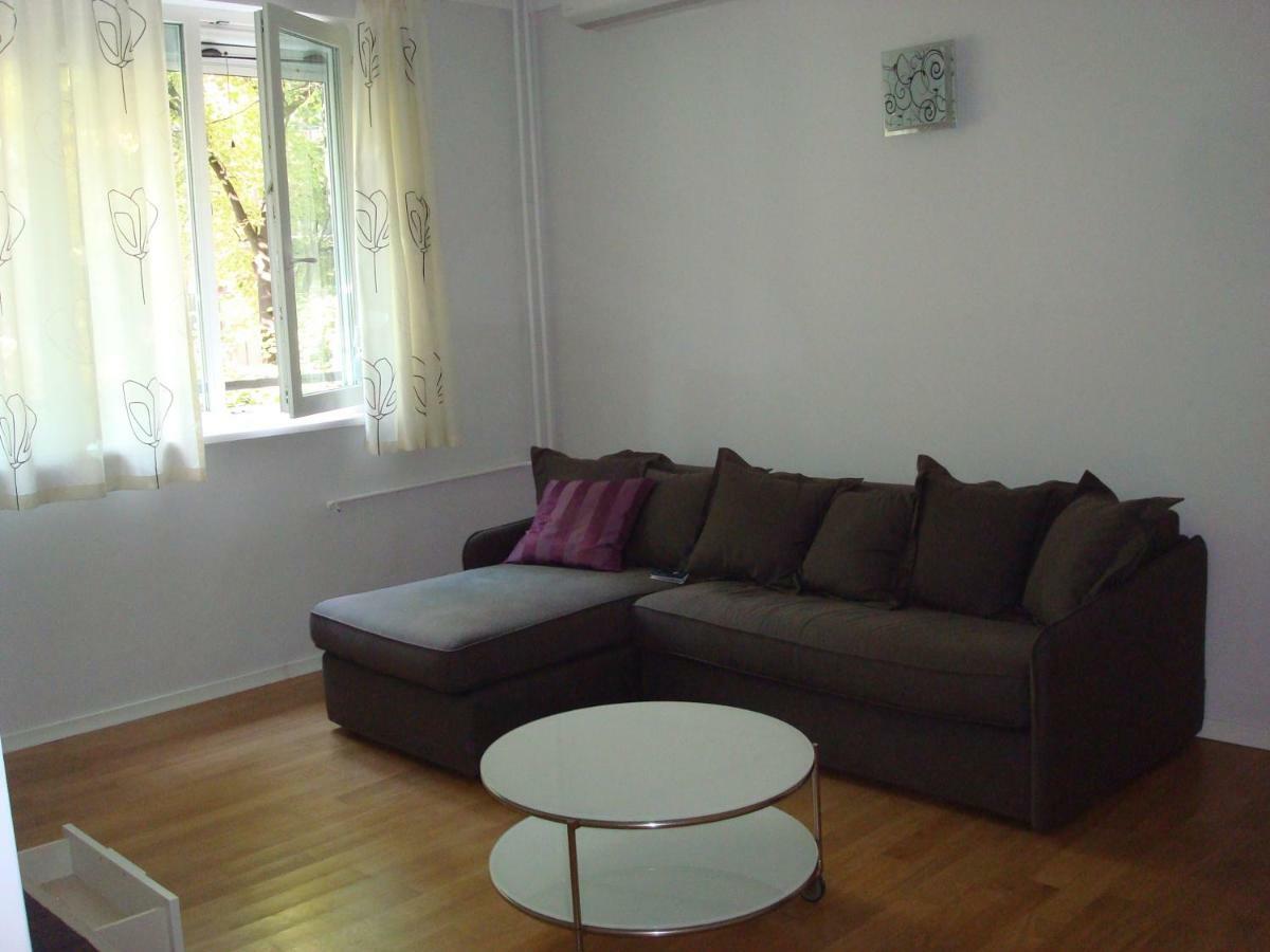 Apartemen Solunska *